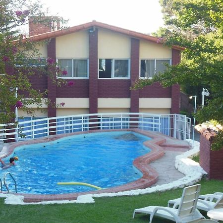 Hotel Aoma Villa Carlos Paz Exterior foto